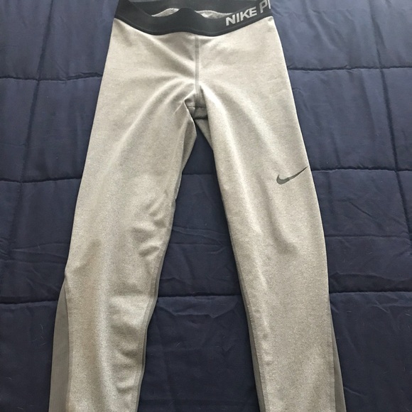 Nike leggings - Picture 1 of 4